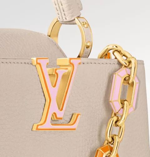 LOUIS VUITTON CAPUCINES BB M24684 (27*18 *9cm) LOUIS VUITTON CAPUCINES BB M24684 (27*18 *9cm)